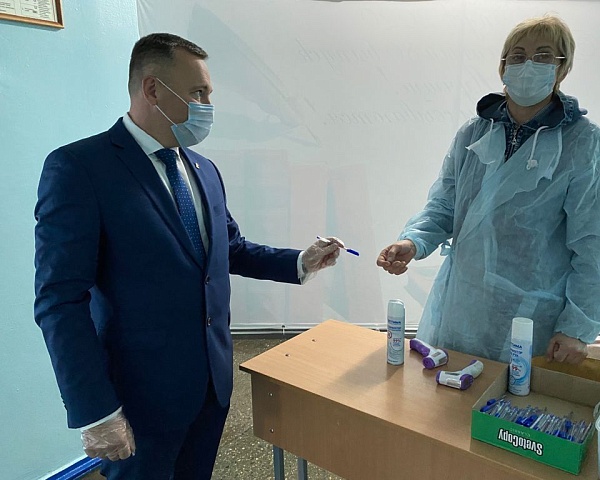Председатель Думы Шпаковского муниципального округа проголосовал на выборах депутатов Госдумы и Думы Ставропольского края