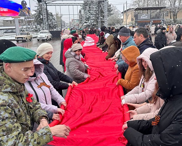 В Михайловске прошла акция «Знамя Победы»