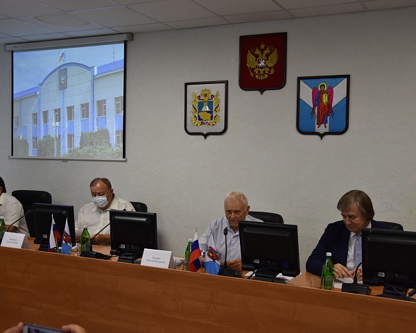 Состоялось внеочередное двадцать второе заседание Совета Шпаковского муниципального района Ставропольского края
