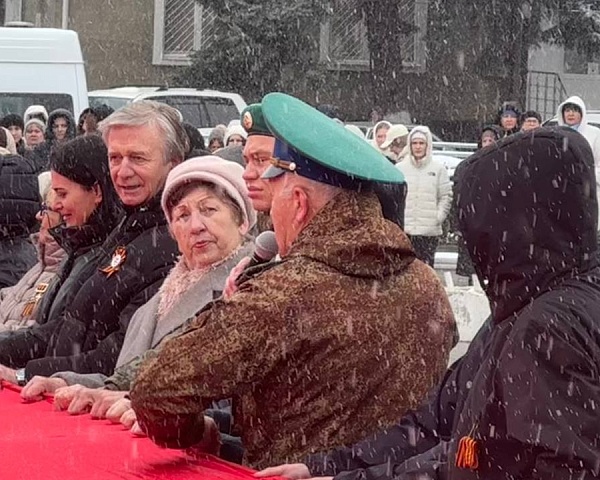 В Михайловске прошла акция «Знамя Победы»